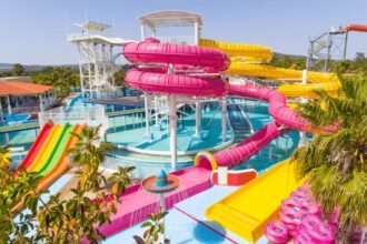 Perbedaan Waterboom dan Waterpark