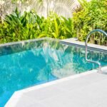 Tanaman yang Harus Dihindari di Area Kolam Renang