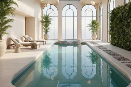 Pilih Kolam Renang Indoor atau Outdoor