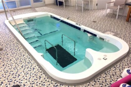 Bisnis Kolam Renang Terapi Yang Makin Dilirik