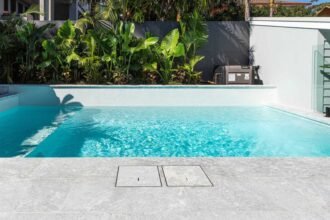 Rekomendasi Batu Alam untuk Kolam Renang