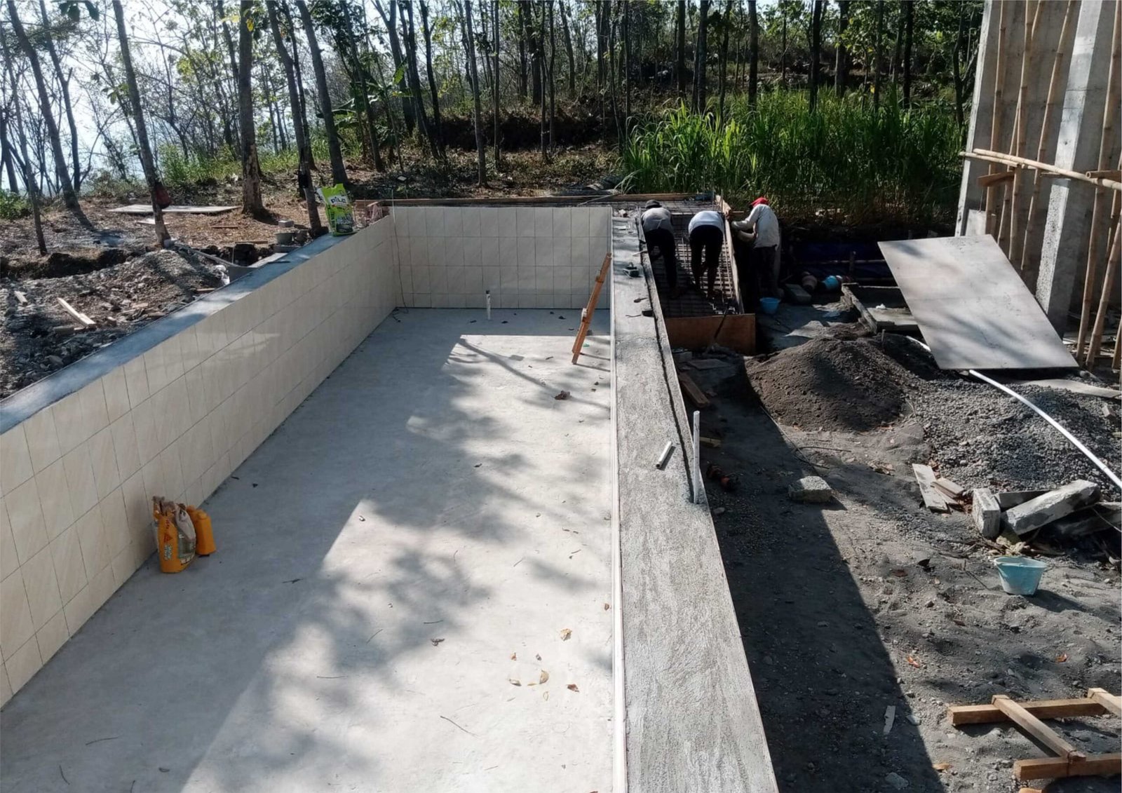 Kolam Renang di Gunungkidul 02 scaled